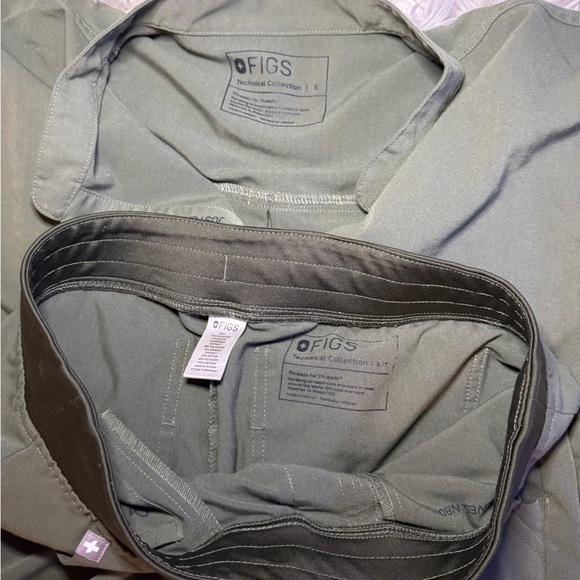 WOMENS FIGS MOSS SET🦎💚 - Picture 2 of 2